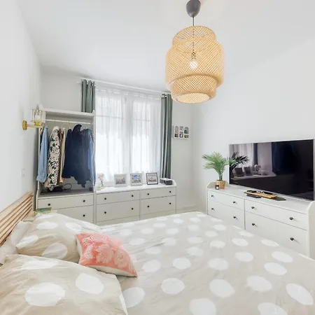 Apartment Elegant Au Coeur De 16e